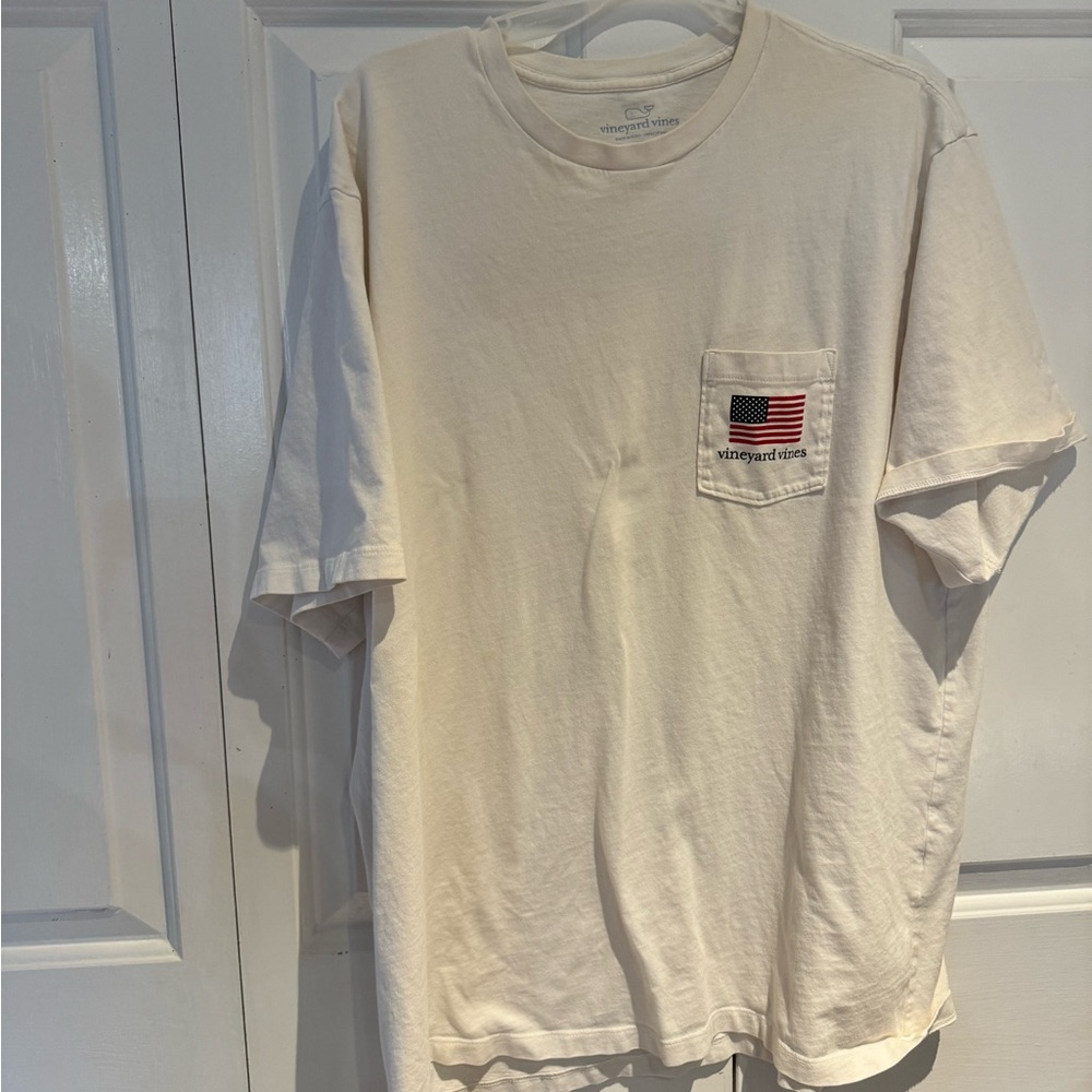 Vineyard Vines Pocketed patriotic Flag Tshirt size XL